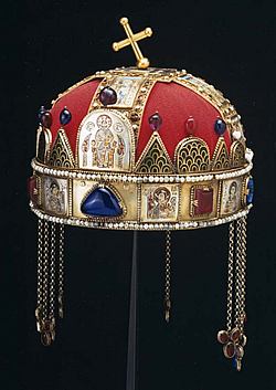 Saint_Stephen_Crown.jpg